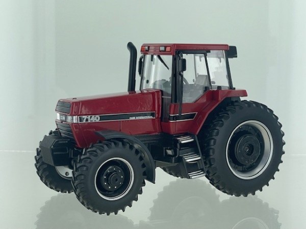 6x Case IH Magnum 7140 + Gratis 1x ROS Kuhn FC 13460 RA - 1:32