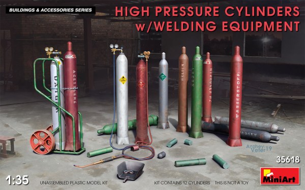 High Pressure Cylinders with Welding Equipment - 1:35